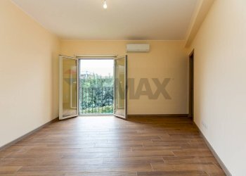 Stanza vuota - Casa indipendente Via Cifali
 
104/A-B, Catania - foto 15