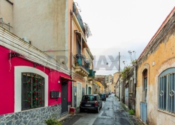 Edificio all\'aperto - Appartamento Via Consolazione
 
83, Catania - foto 2