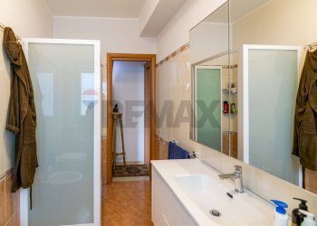 Bagno - Semi-detached Villa Via Antonio Gramsci
 
48, Riposto - photo 16