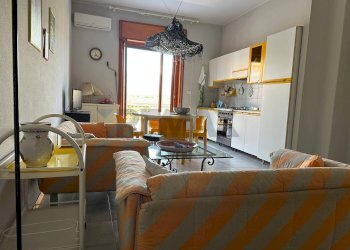 Soggiorno - Trilocale Via Salvatore Carnevale
 
15, Riposto - foto 1