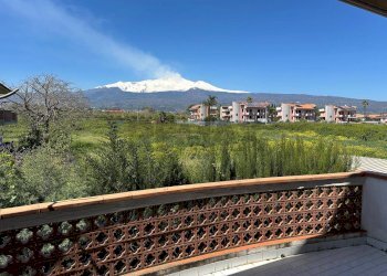 Balcone - Trilocale Via Salvatore Carnevale
 
15, Riposto - foto 4