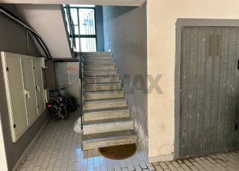 Scale - Trilocale Via Salvatore Carnevale
 
15, Riposto - foto 11