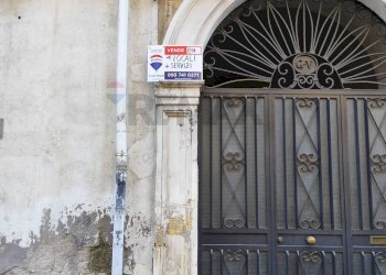 Edificio all\'aperto - Quadrilocale via Giovan Battista Nicolosi
 
209, Paterno - foto 2