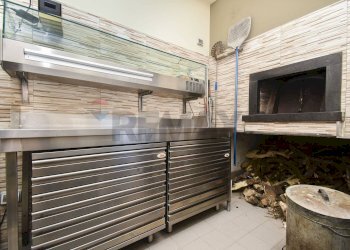 Bagno - Attività Commerciale Via A. De Gasperi
2, Zafferana Etnea - foto 9