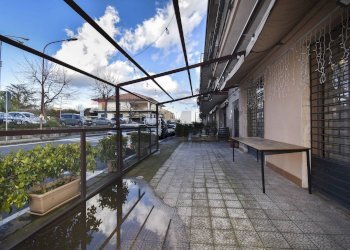 Balcone - Attività Commerciale Via A. De Gasperi
2, Zafferana Etnea - foto 23