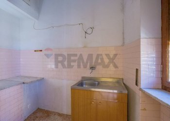 Cucina - Casa semi indipendente via Tagliamento
 
7, Adrano - foto 17