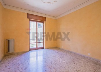 Stanza vuota - Casa semi indipendente via Tagliamento
 
7, Adrano - foto 24