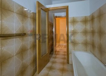 Bagno - Casa semi indipendente via Tagliamento
 
7, Adrano - foto 30