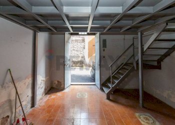 Scale - Magazzino Via Curia
 
85, Catania - foto 8