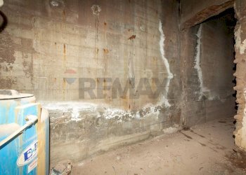 Non correlato - Magazzino Via Curia
 
85, Catania - foto 13