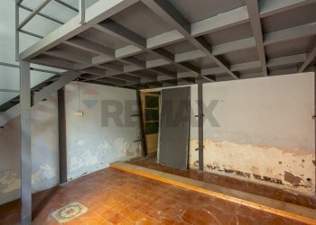 Terrazza - Magazzino Via Curia
 
85, Catania - foto 21