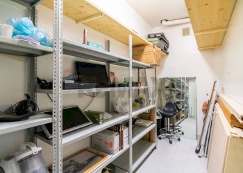 Dispensa di stoccaggio - Box Via III Retta di Ponente
 
77, Belpasso - foto 8