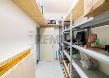 Dispensa di stoccaggio - Box Via III Retta di Ponente
 
77, Belpasso - foto 9