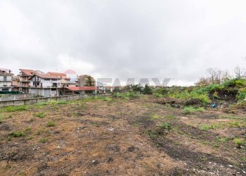 Giardino - Box Via III Retta di Ponente
 
77, Belpasso - foto 20