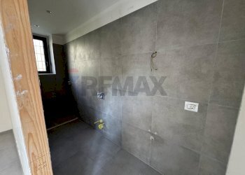 Stanza vuota - Stabile - Palazzo Via Casa Del Mutilato
8, Catania - foto 6