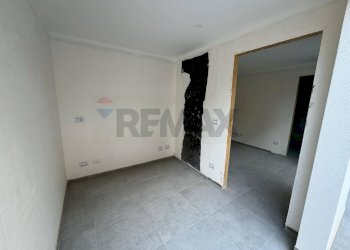 Stanza vuota - Stabile - Palazzo Via Casa Del Mutilato
8, Catania - foto 8