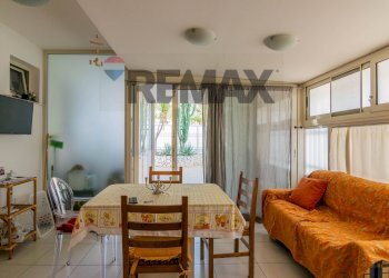 Sala da pranzo - Three-room apartment via Dottor Chiarenza
 
13, Aci Catena - photo 7