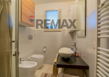 Bagno - Three-room apartment via Dottor Chiarenza
 
13, Aci Catena - photo 16