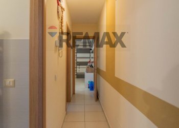 Hall / corridoio - Three-room apartment via Dottor Chiarenza
 
13, Aci Catena - photo 20