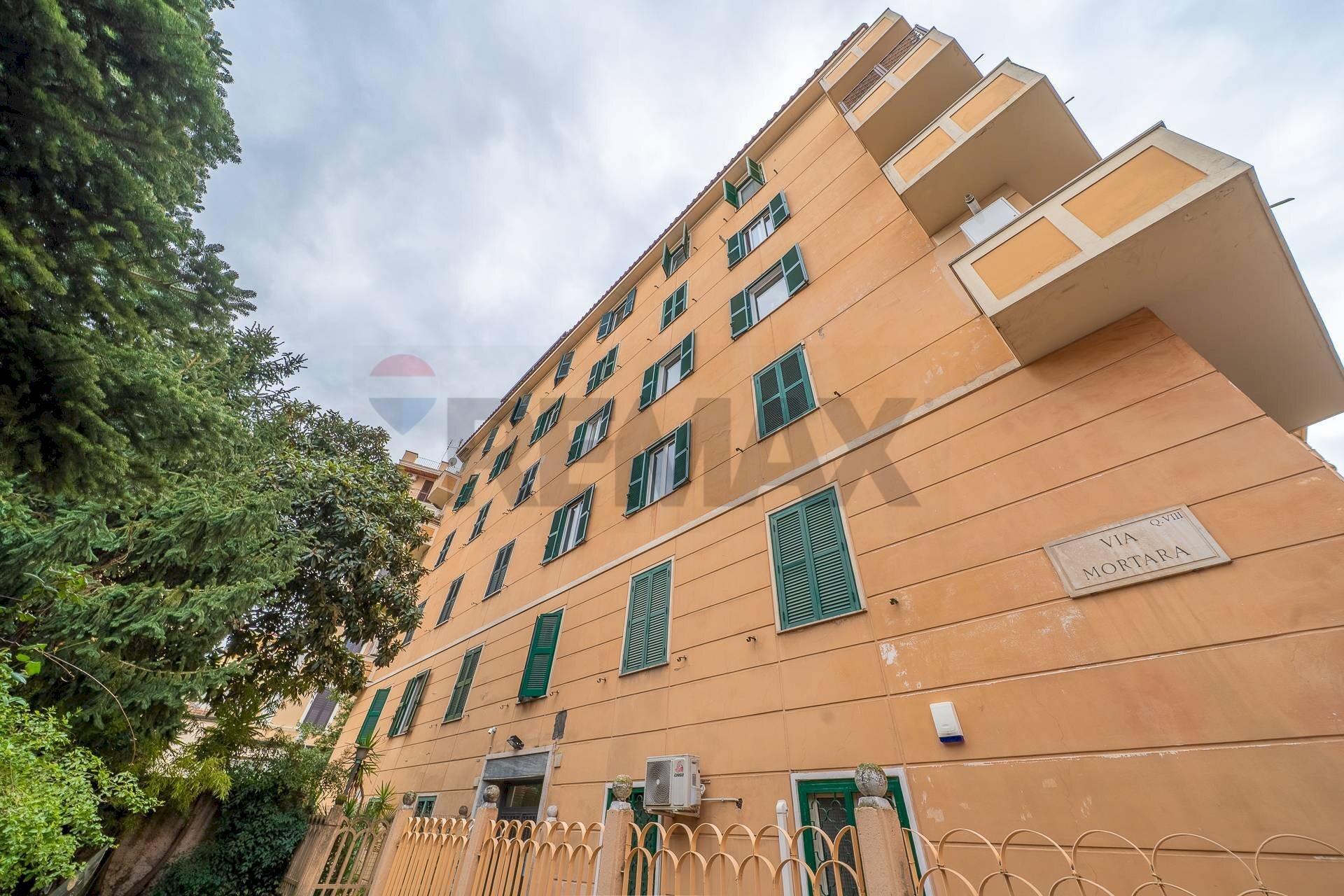 Edificio all\'aperto - Office Via Alba
4, Roma - photo 3
