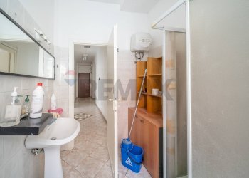 Bagno - Office Via Alba
4, Roma - photo 18