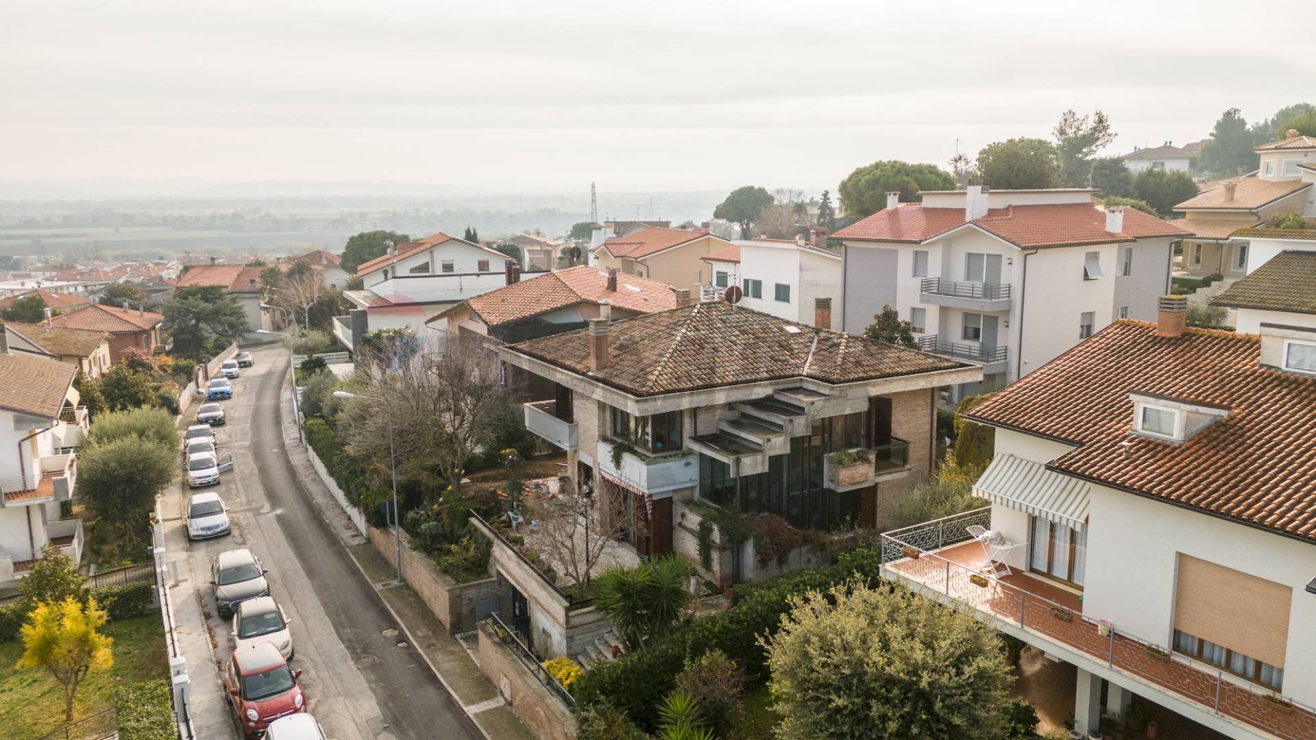 Edificio all\'aperto - Casa semi indipendente via dei pini
 
14, Montemarciano - foto 1