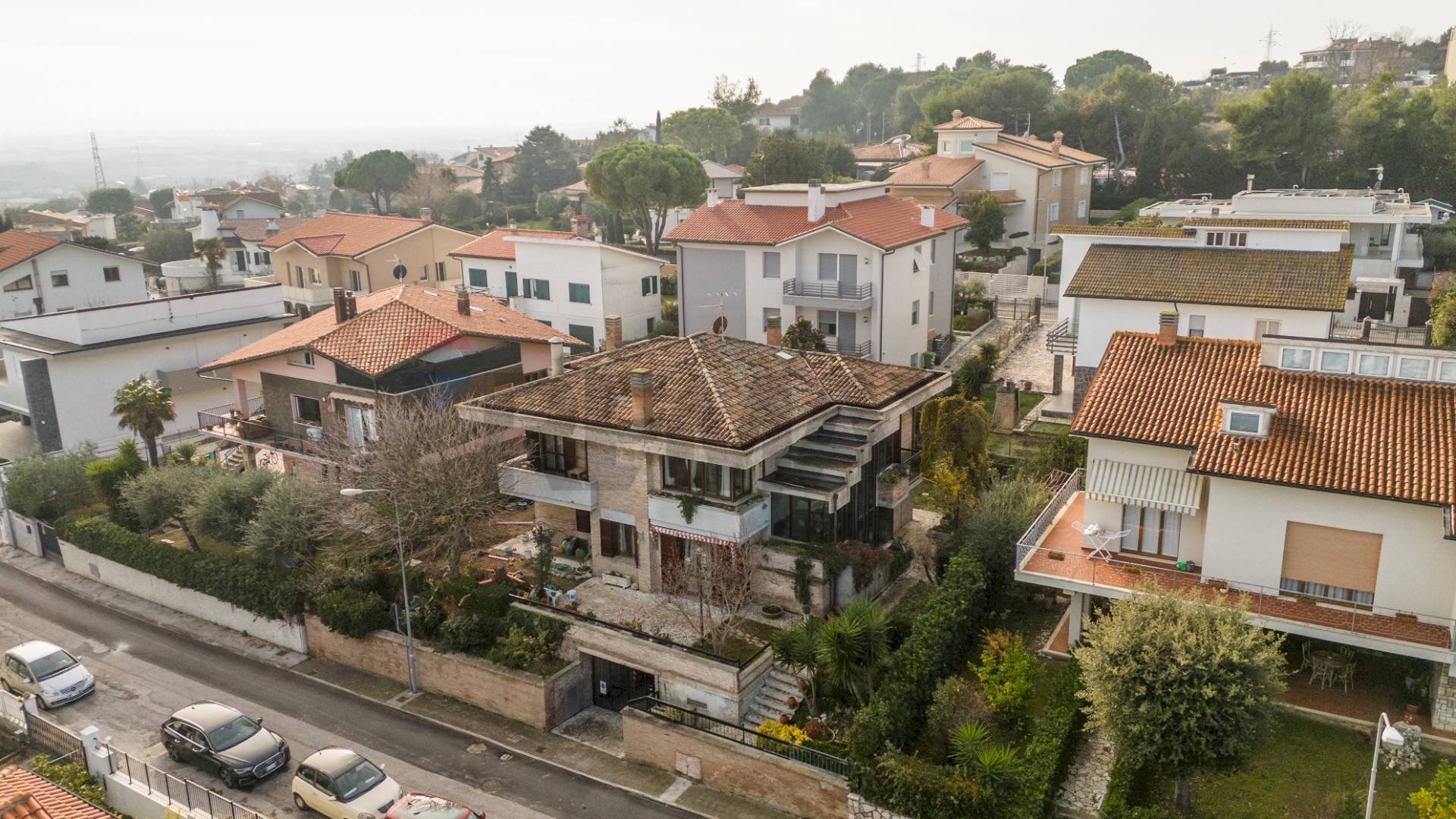 Edificio all\'aperto - Casa semi indipendente via dei pini
 
14, Montemarciano - foto 2