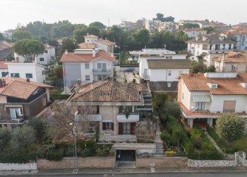 Casa all\'aperto - Casa semi indipendente via dei pini
 
14, Montemarciano - foto 7