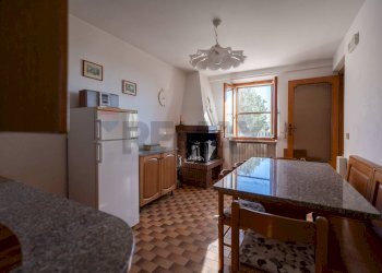 Sala da pranzo - Casa indipendente Via 25 Aprile
 
13, Montecarotto - foto 10