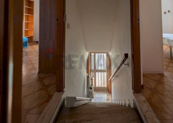 Hall / corridoio - Casa indipendente Via 25 Aprile
 
13, Montecarotto - foto 17