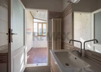 Bagno - Casa indipendente Via 25 Aprile
 
13, Montecarotto - foto 24