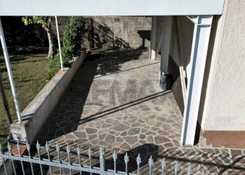 Balcone - Casa indipendente Via 25 Aprile
 
13, Montecarotto - foto 36