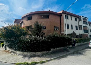 Edificio all\'aperto - Casa indipendente VIA GIROLAMO MORETTI
 
16, Recanati - foto 1