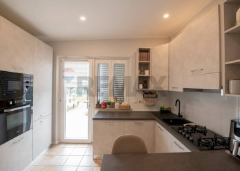 Cucina - Semi-detached house via del lavoro
 
34, Montemarciano - photo 12