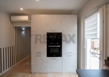 Cucina - Semi-detached house via del lavoro
 
34, Montemarciano - photo 16