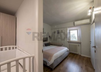 Camera / camera da letto - Semi-detached house via del lavoro
 
34, Montemarciano - photo 40