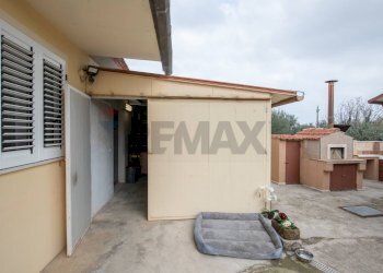 Terrazza - Semi-detached house via del lavoro
 
34, Montemarciano - photo 50