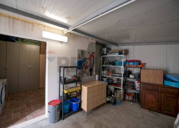 Parcheggio - Semi-detached house via del lavoro
 
34, Montemarciano - photo 52