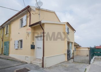 Casa all\'aperto - Semi-detached house via del lavoro
 
34, Montemarciano - photo 63