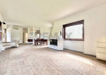 Soggiorno - Villa Via del pontone lungo
 
35, Manziana - photo 8