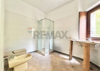 Bagno - Villa Via del pontone lungo
 
35, Manziana - photo 18