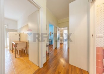 Hall / corridoio - Apartment Via Francesco D'ovidio
 
97, Roma - photo 25