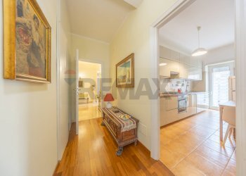 Hall / corridoio - Apartment Via Francesco D'ovidio
 
97, Roma - photo 26