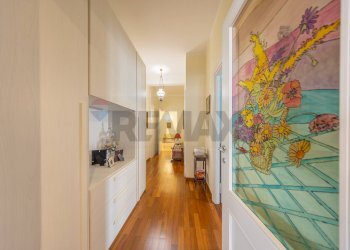 Hall / corridoio - Apartment Via Francesco D'ovidio
 
97, Roma - photo 28