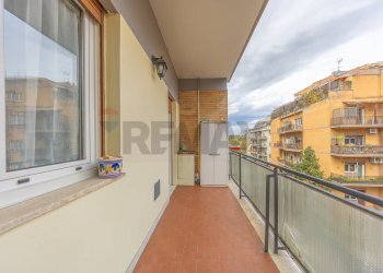 Balcone - Apartment Via Francesco D'ovidio
 
97, Roma - photo 50