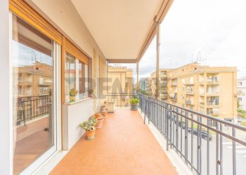 Balcone - Apartment Via Francesco D'ovidio
 
97, Roma - photo 55
