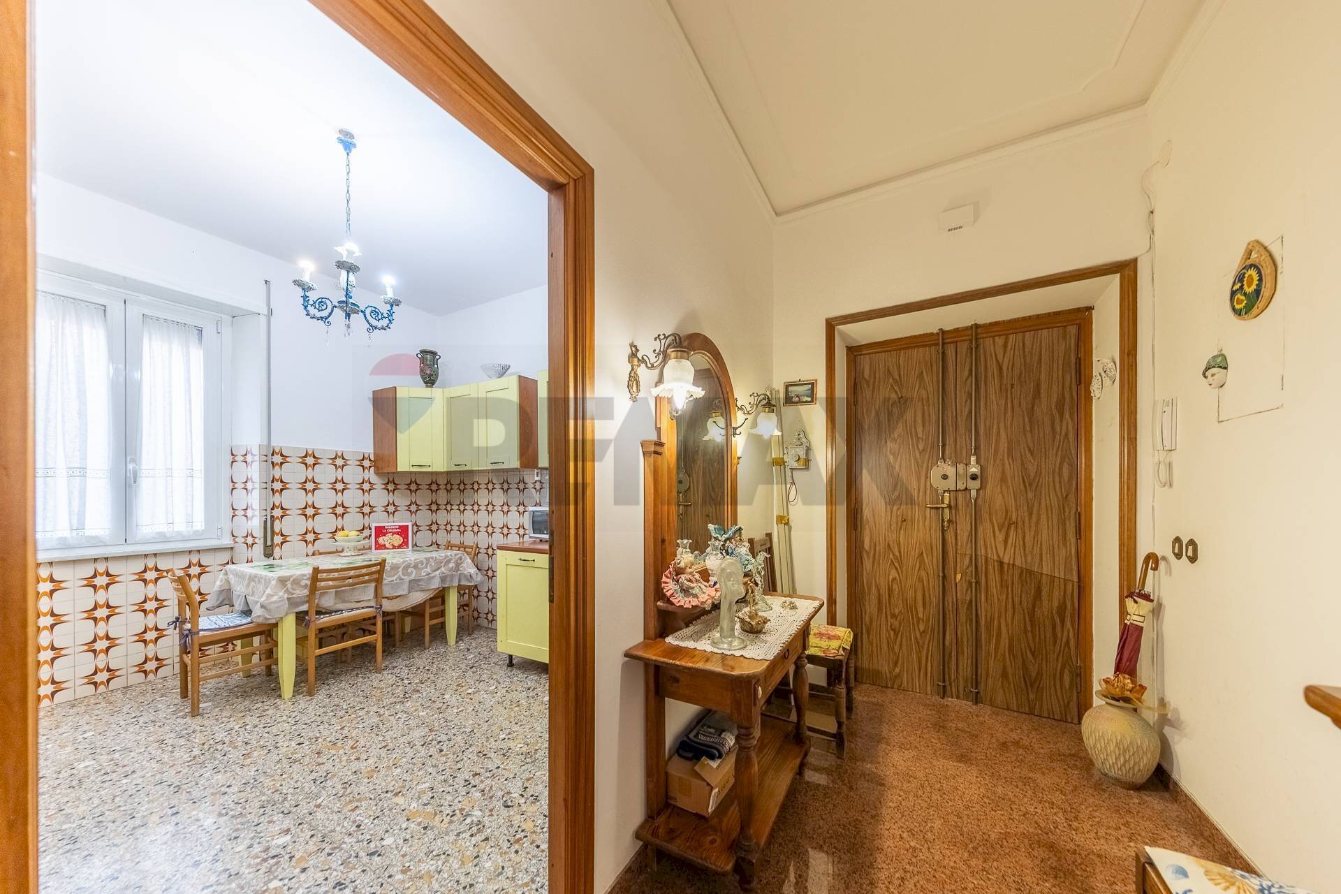 Hall / corridoio - Three-room apartment Genzano di Roma - photo 2