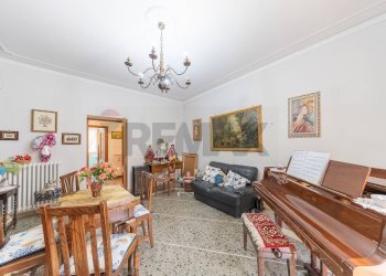 Sala da pranzo - Three-room apartment Genzano di Roma - photo 12