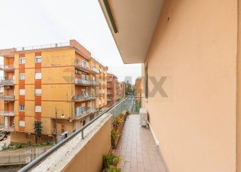 Balcone - Three-room apartment Genzano di Roma - photo 13