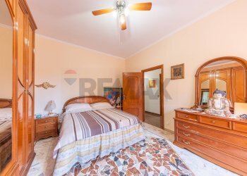 Camera / camera da letto - Three-room apartment Genzano di Roma - photo 23